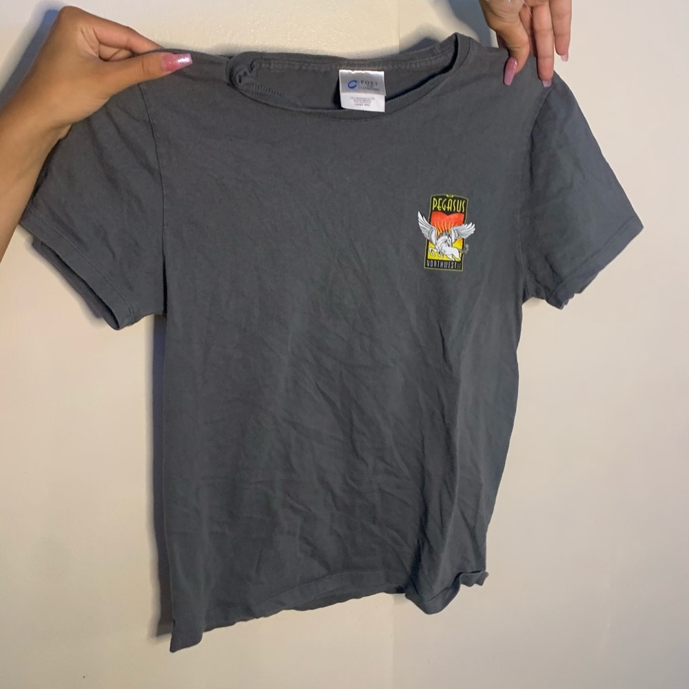 graphic t